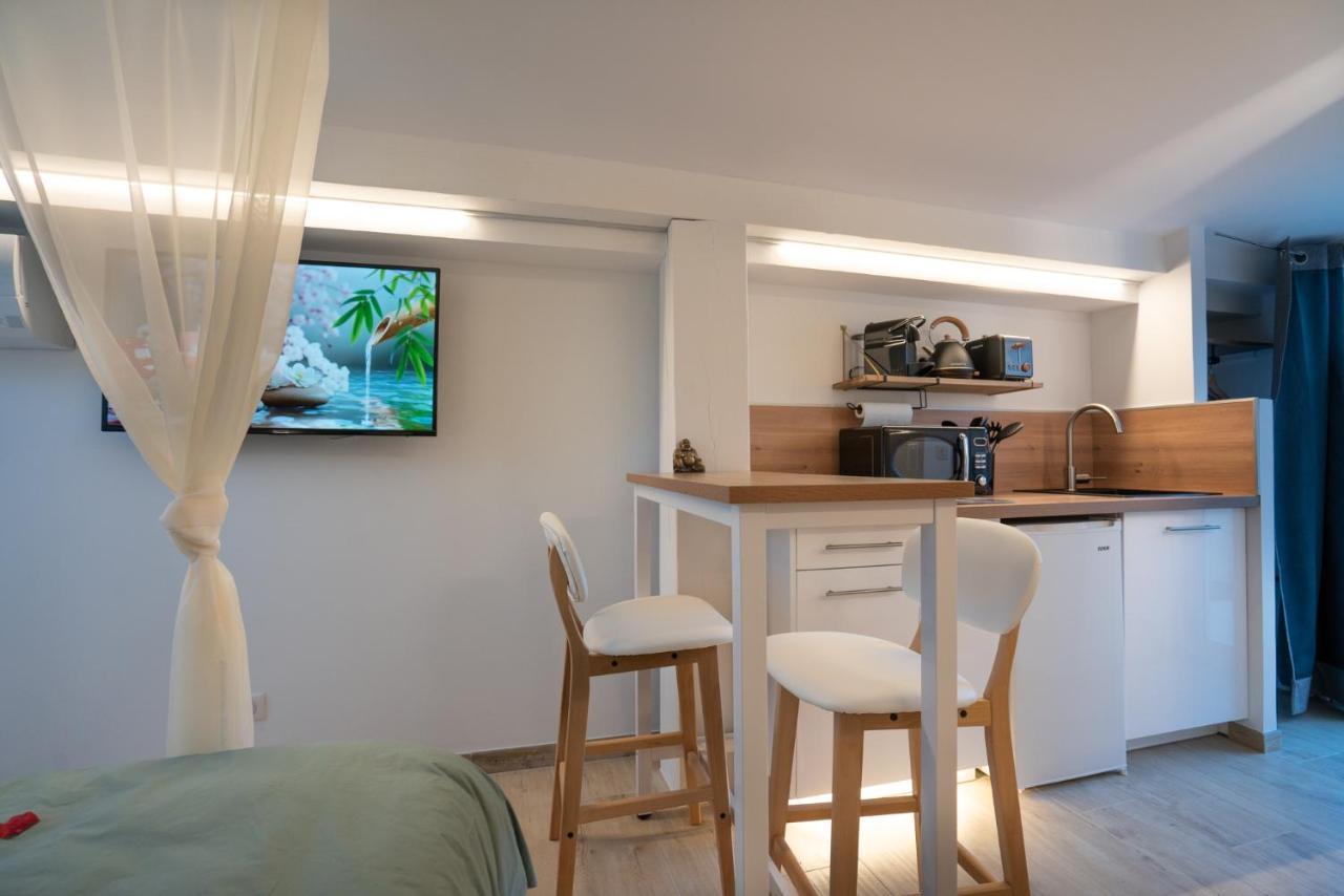 Velaux Lovina Chambre De Charme Avec Jaccuzi מראה חיצוני תמונה